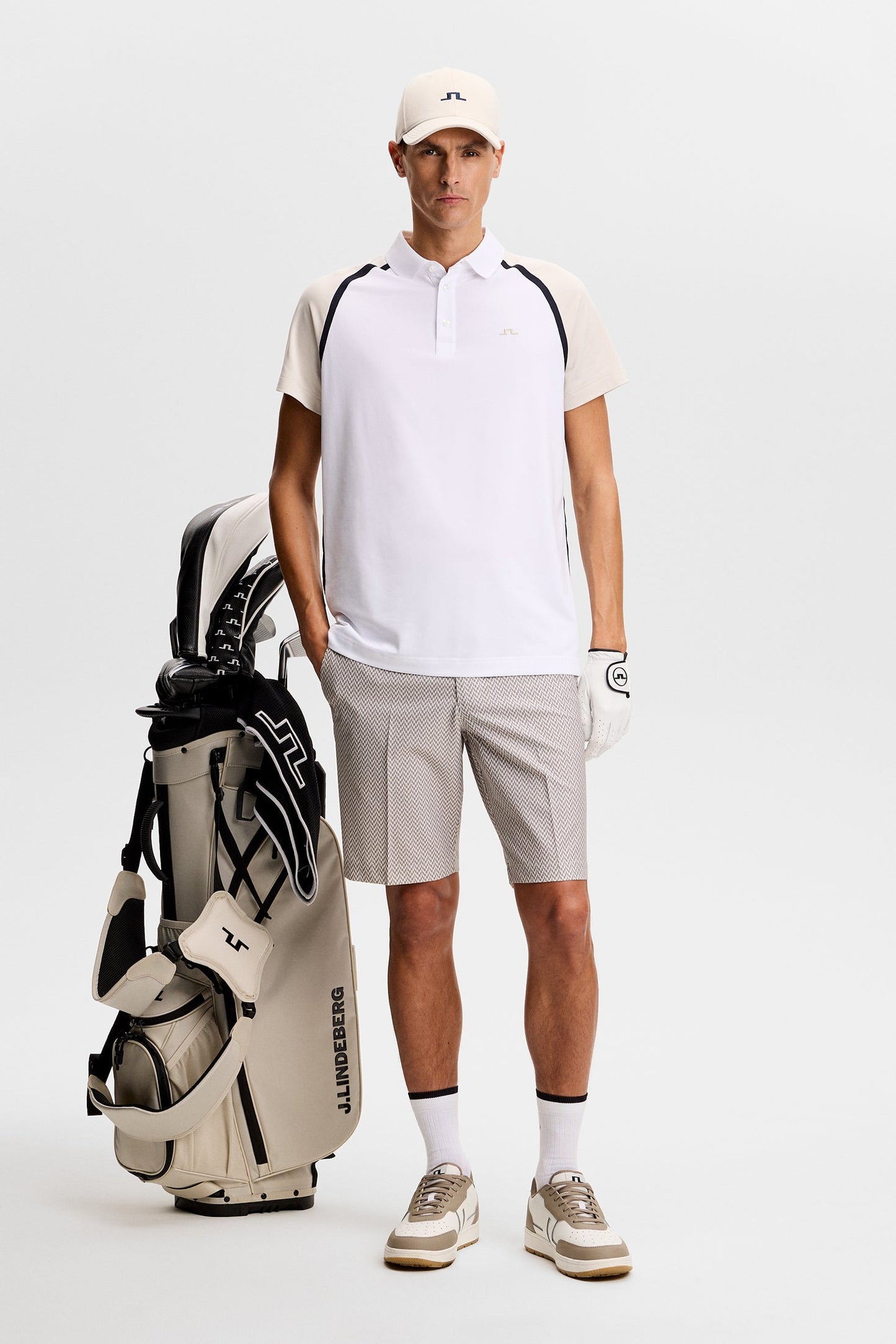 Bruce Polo / Moonbeam