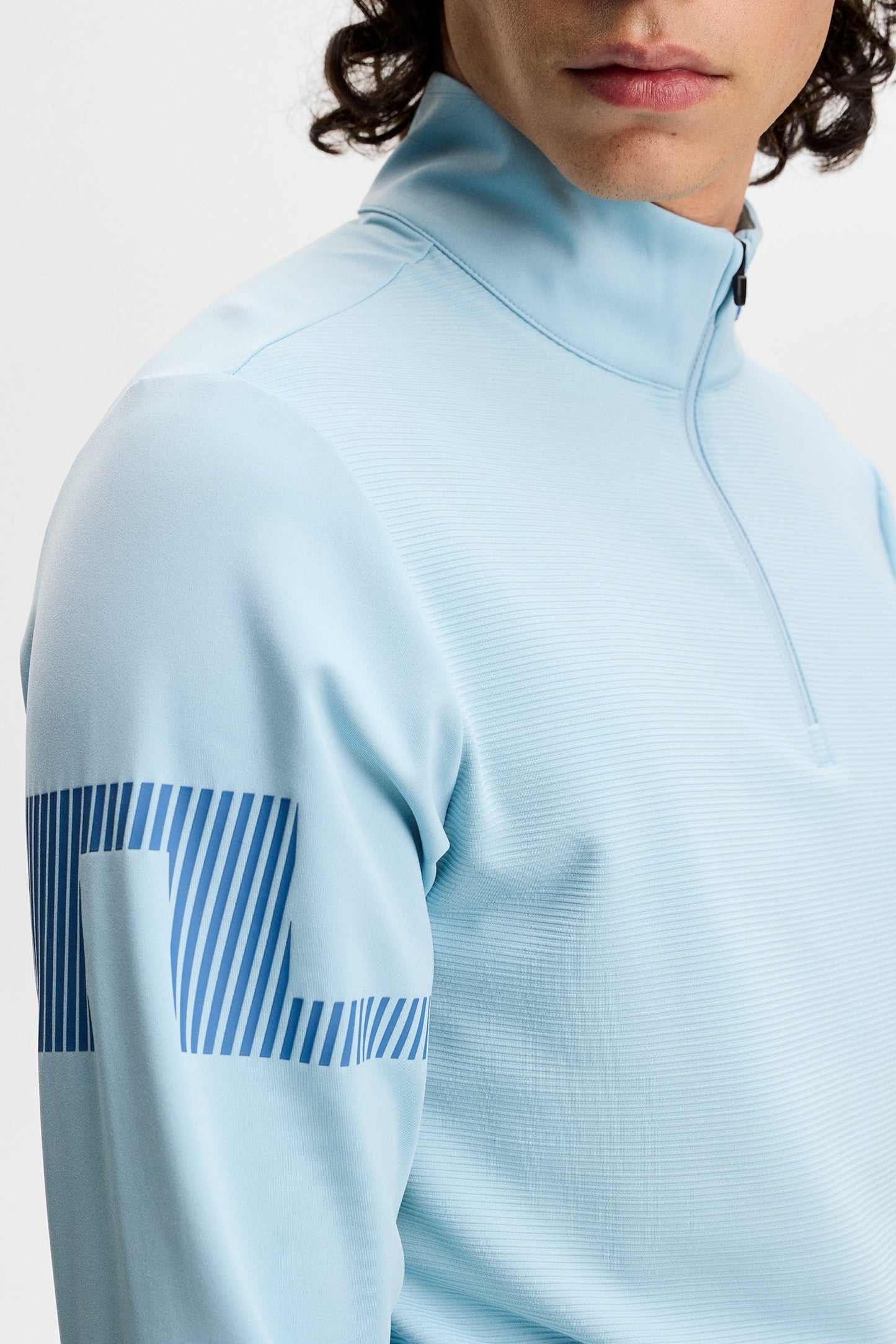 Heath Strike Mid Layer / Forget-Me-Not