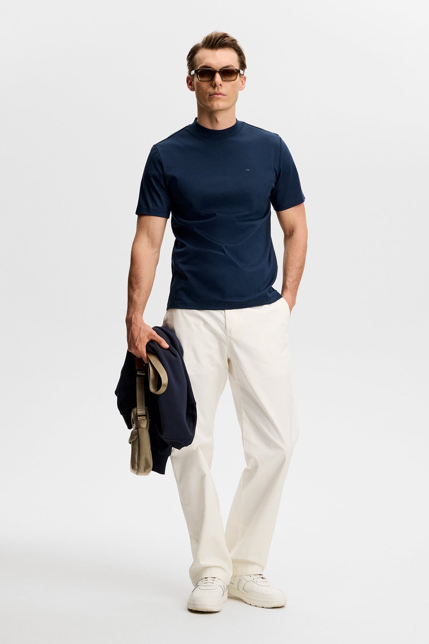 Ace Mock Neck T-Shirt / Navy