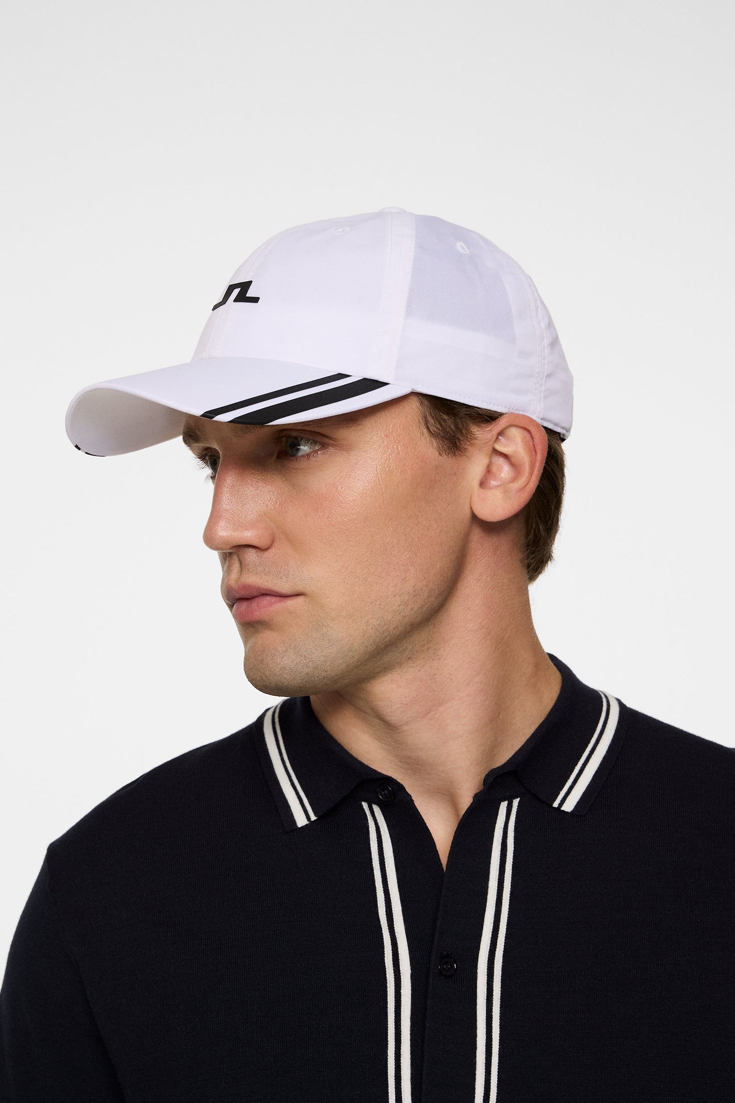 Felix Cap / White