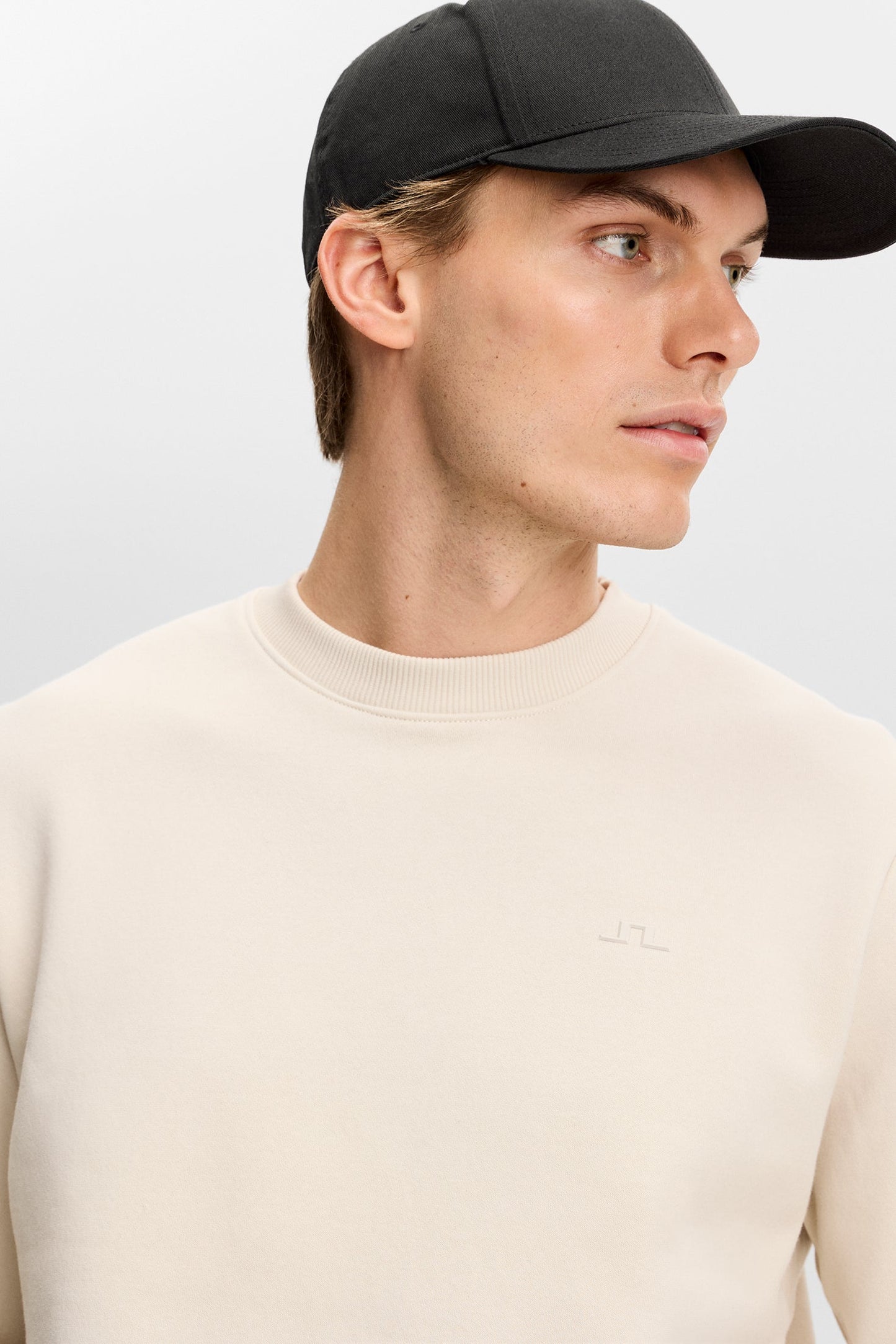 Alpha Crew Neck / Moonbeam