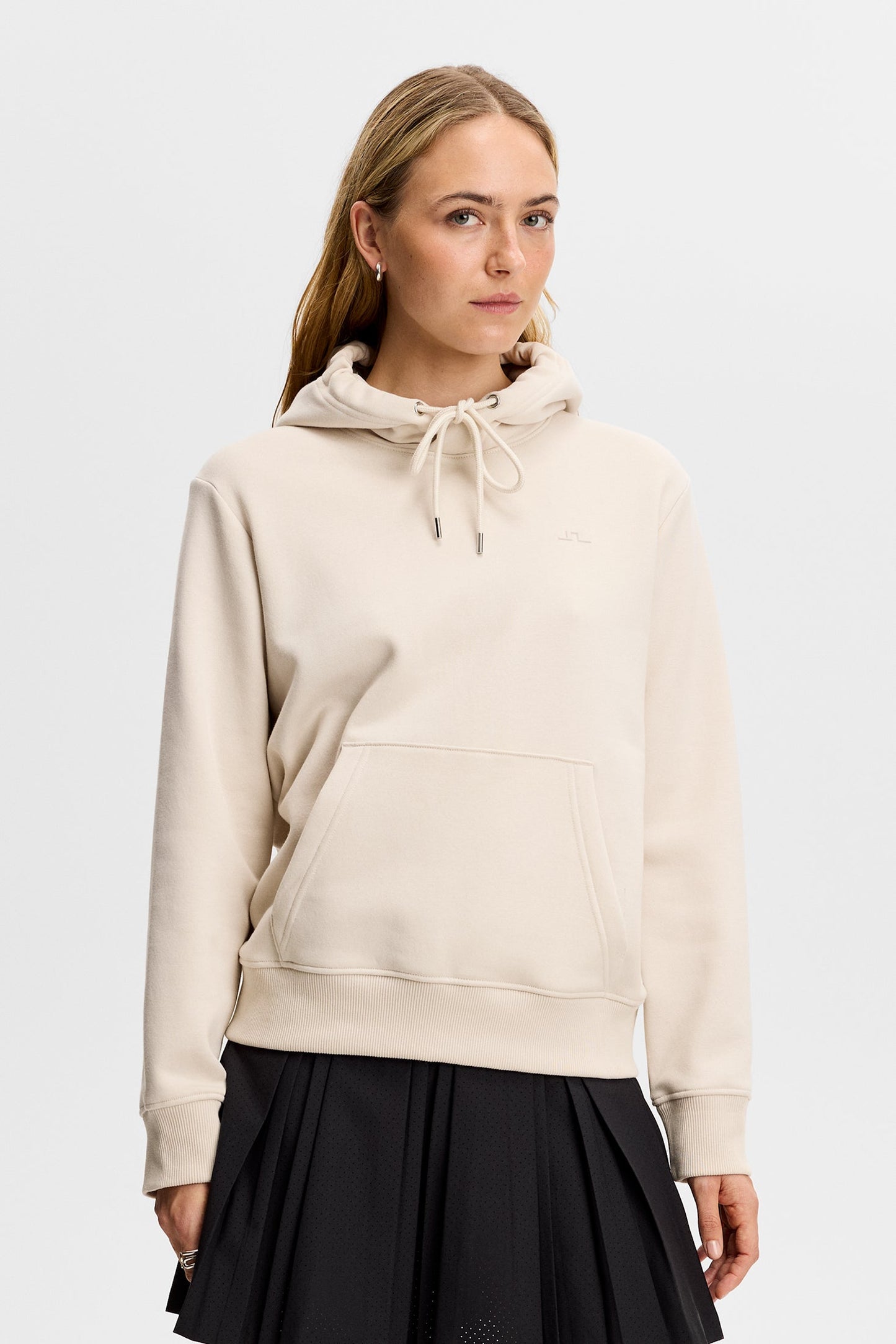 Nova Hood / Moonbeam