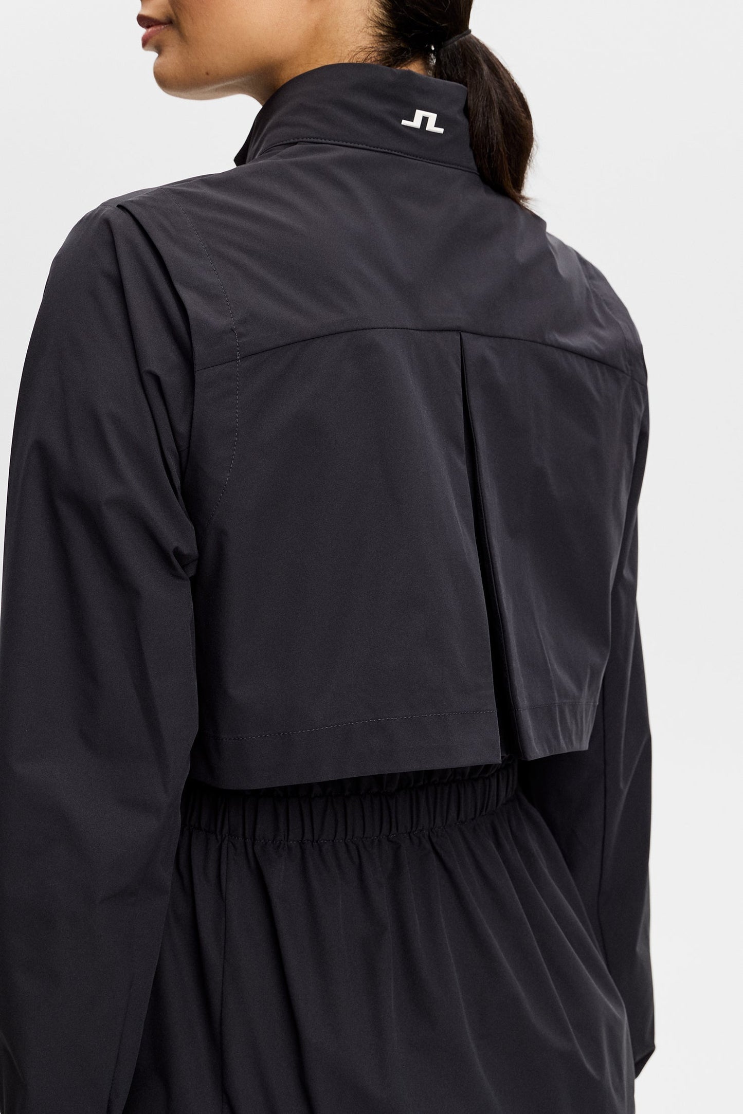 Ellie Motion Shell Jacket / Black