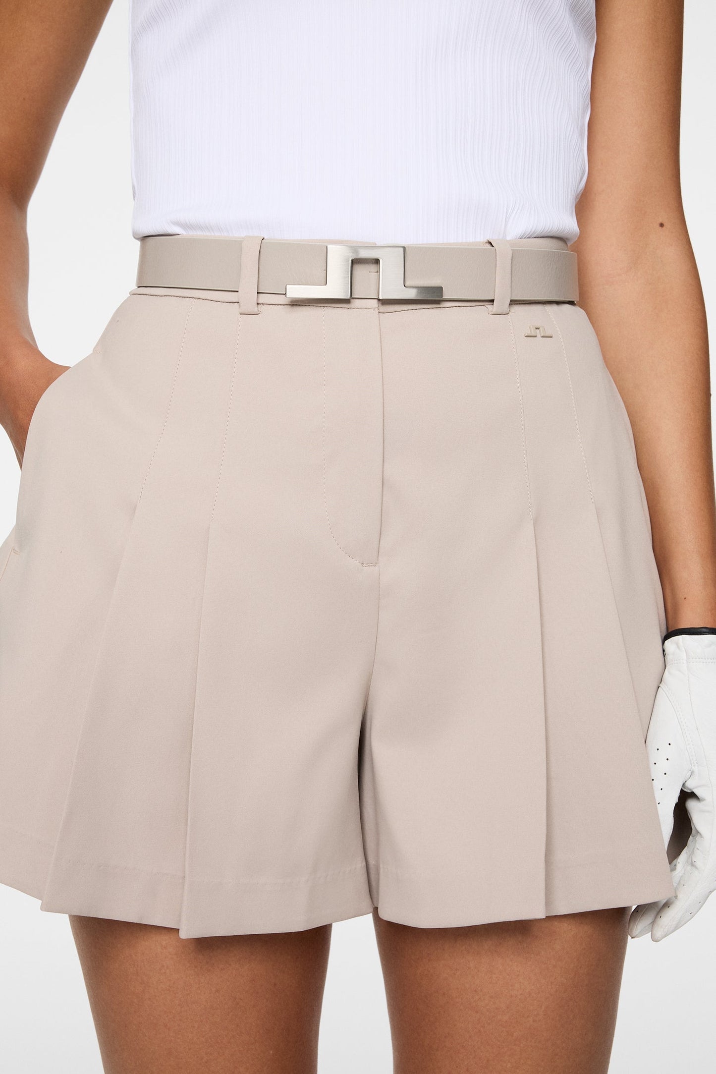 Arella Pleated Shorts / Oyster Brown
