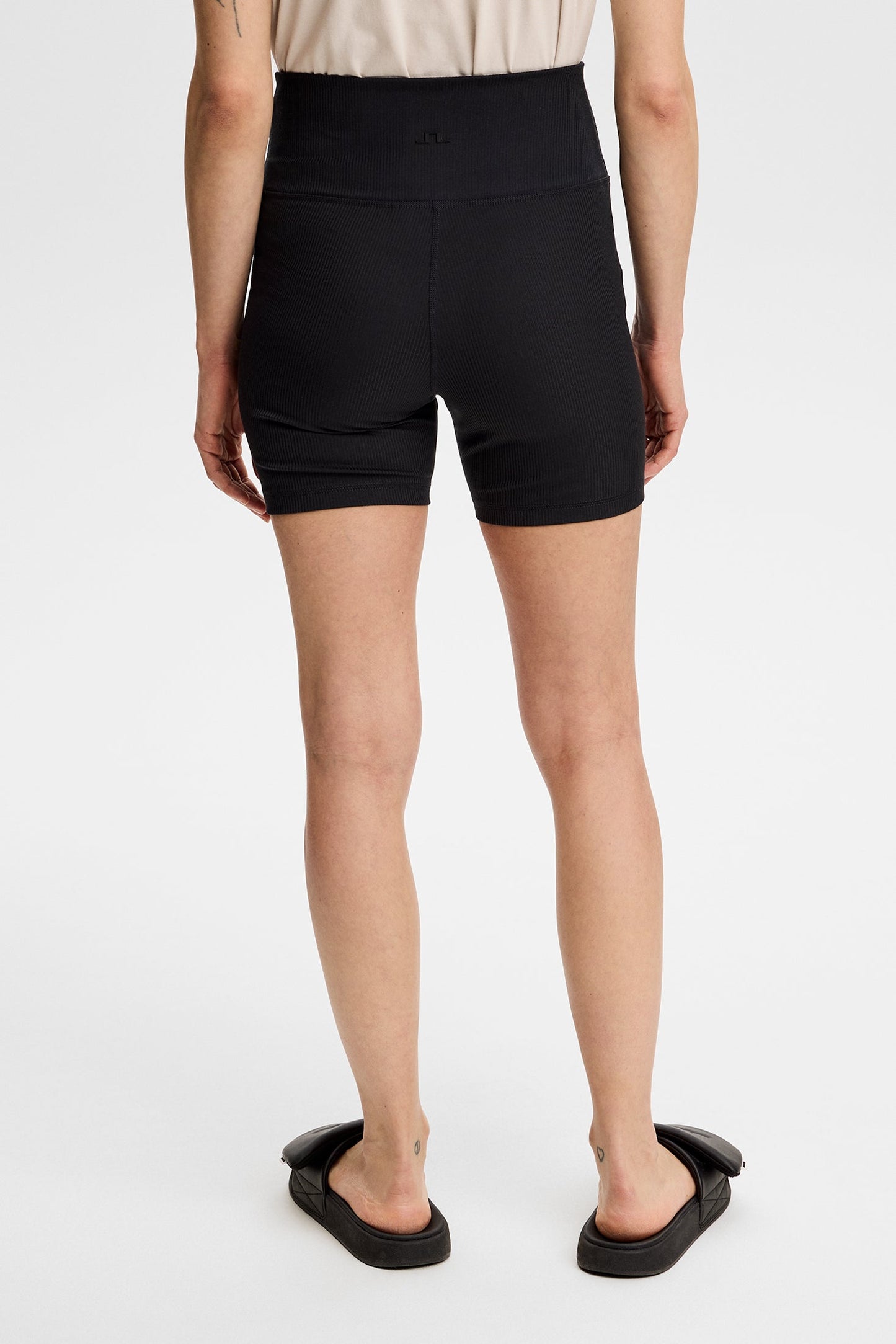 Elisa Biker Shorts / Black