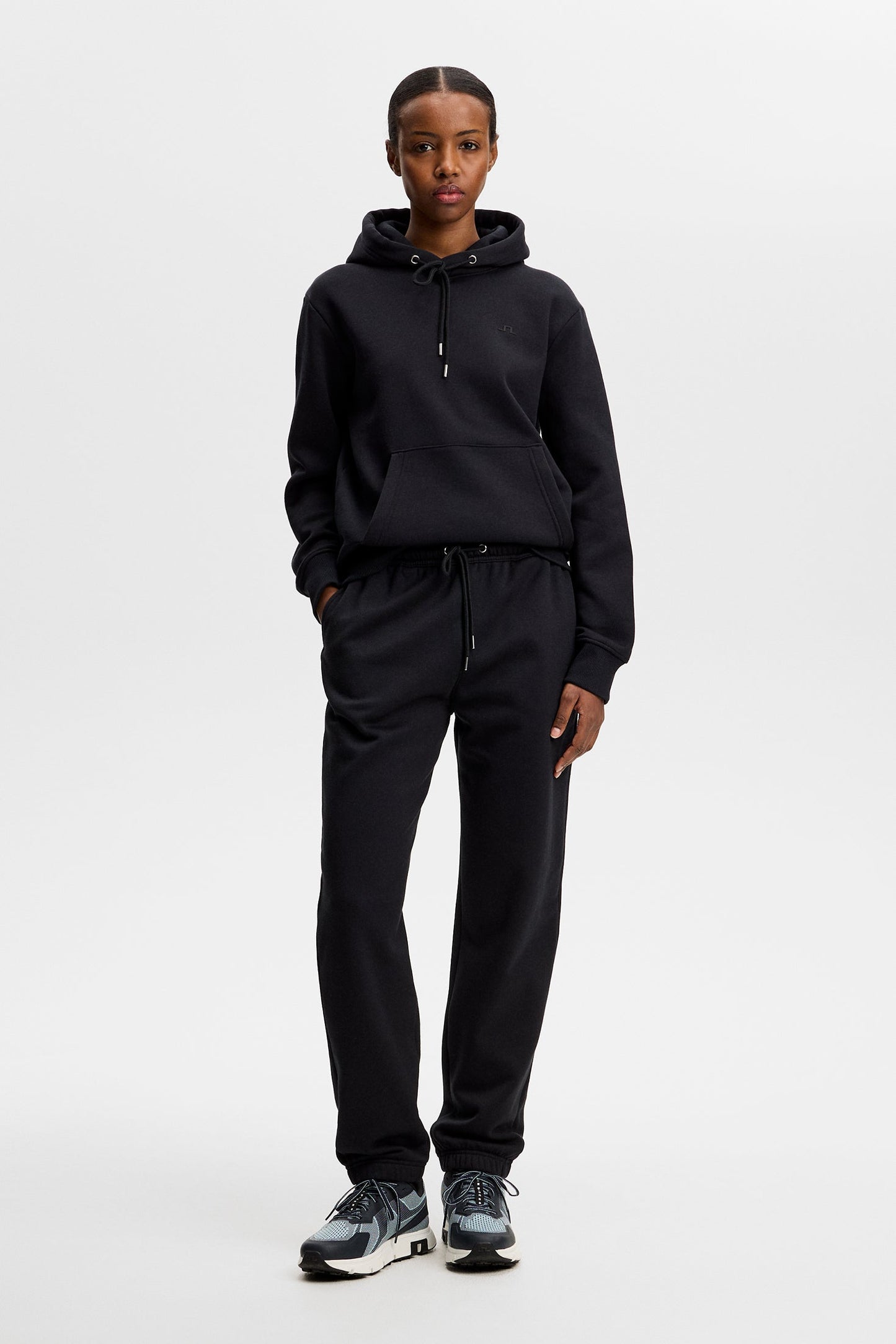 Nova Hood / Black