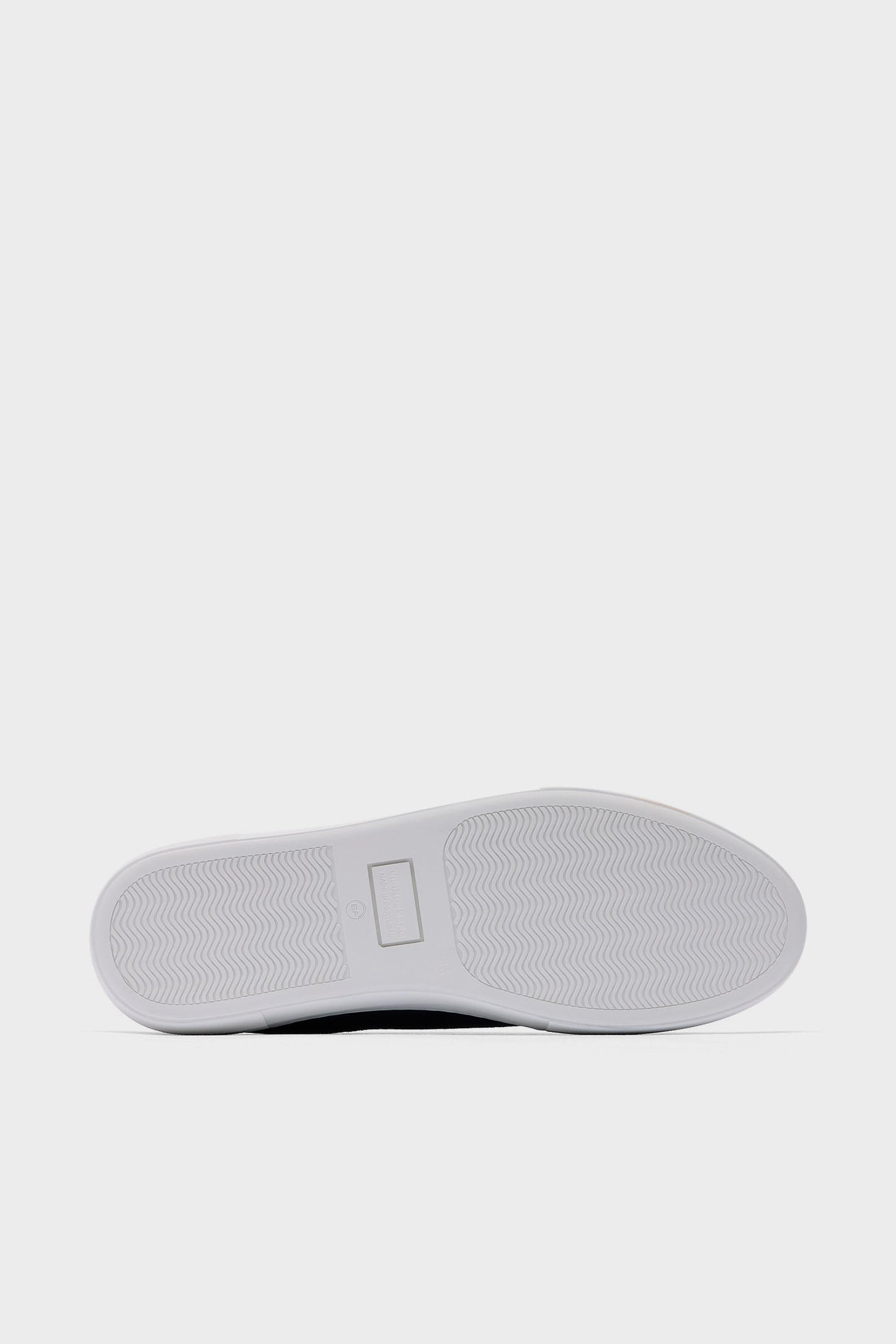 Art Signature Suede Sneaker / Navy